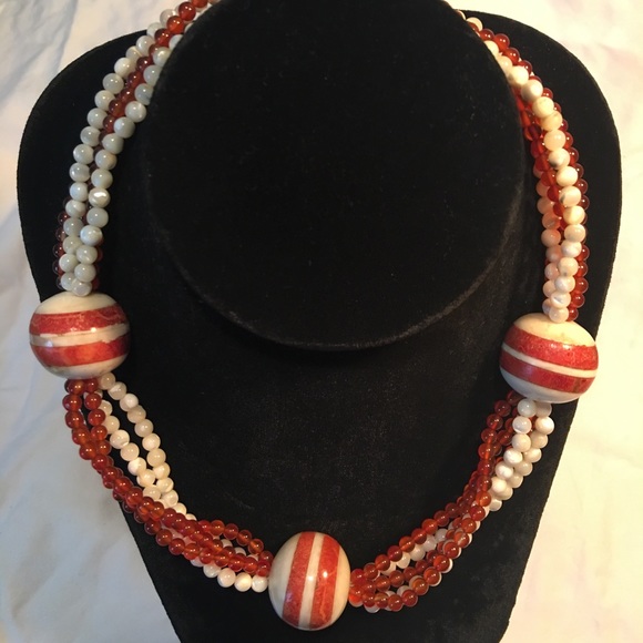 Jewelry - Picture 1 of 3